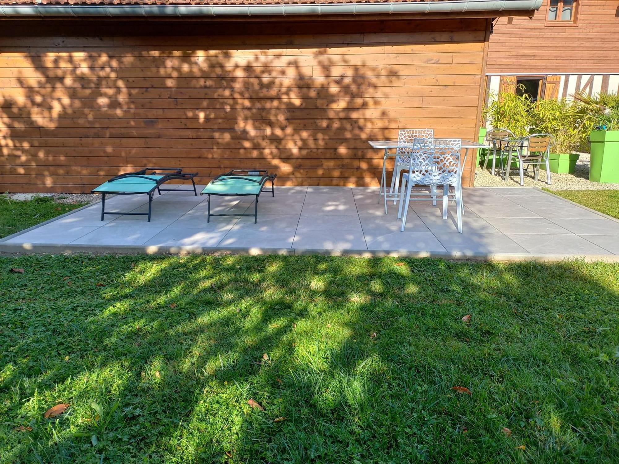 Le Restauration Netflix Et Jacuzzi Proche Des Grands Lacs *